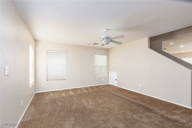 Building Photo - 723 St Aidans St