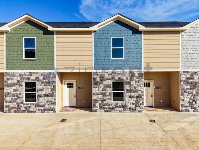 Building Photo - Unit Unit 2