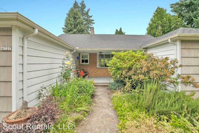 Building Photo - 3 br, 2 bath House - 4727 SE 41st Ave