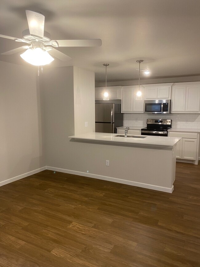 Building Photo - 11311 Breckenridge Dr