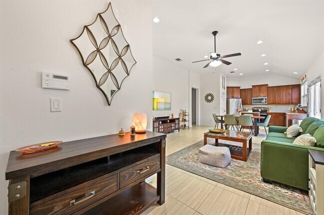 Foto del edificio - 9515 Tanager Way