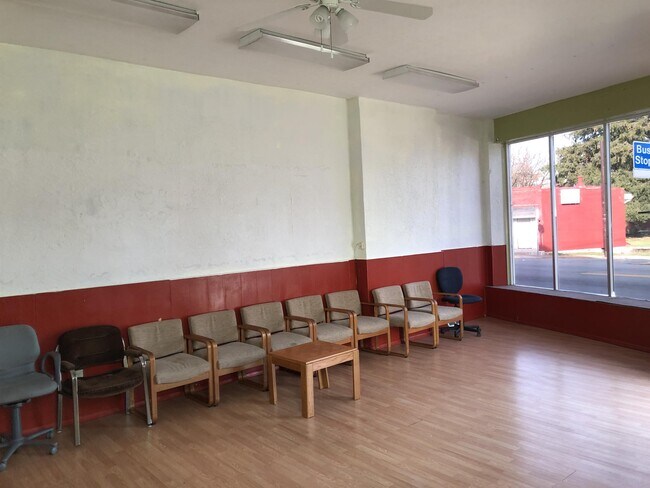 Foto del edificio - 1150 Brownsville Rd