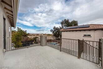Building Photo - 9460 Glendora Valley St