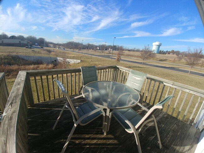 Foto del edificio - 10726 N Kenwood Ave