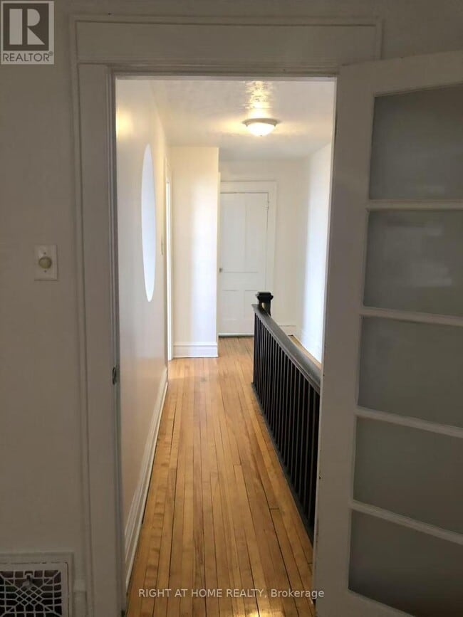 Photo du bâtiment - 409-409B Preston St