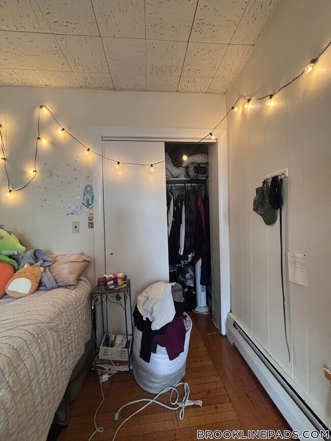 Foto del edificio - 1063 Beacon St