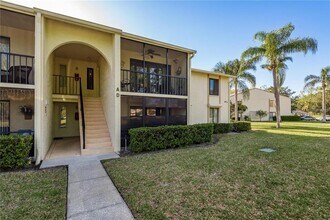 Building Photo - 1400 Pine Glen Ln