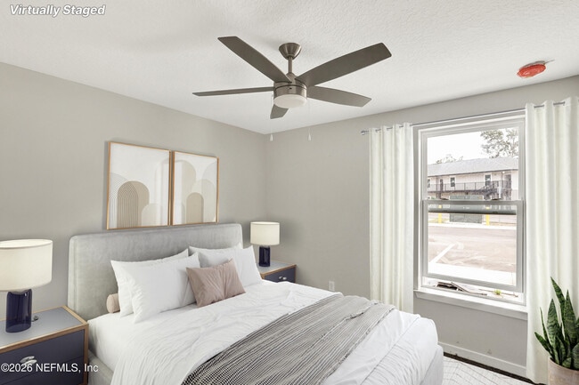 Foto del edificio - 10109 Old St Augustine Rd