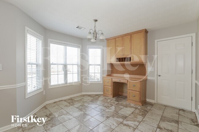 Building Photo - 715 Sandstone Trail