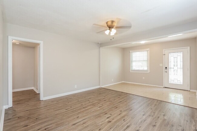 Building Photo - 980 McTyre Ct