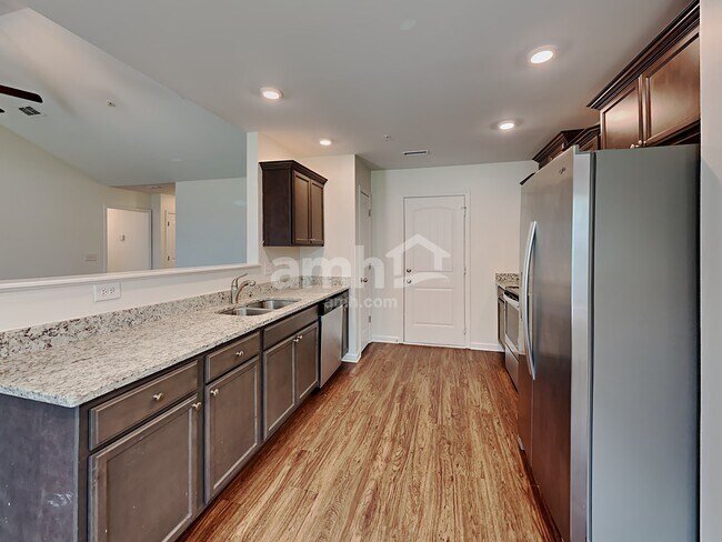Foto del edificio - 609 Crooked Creek
