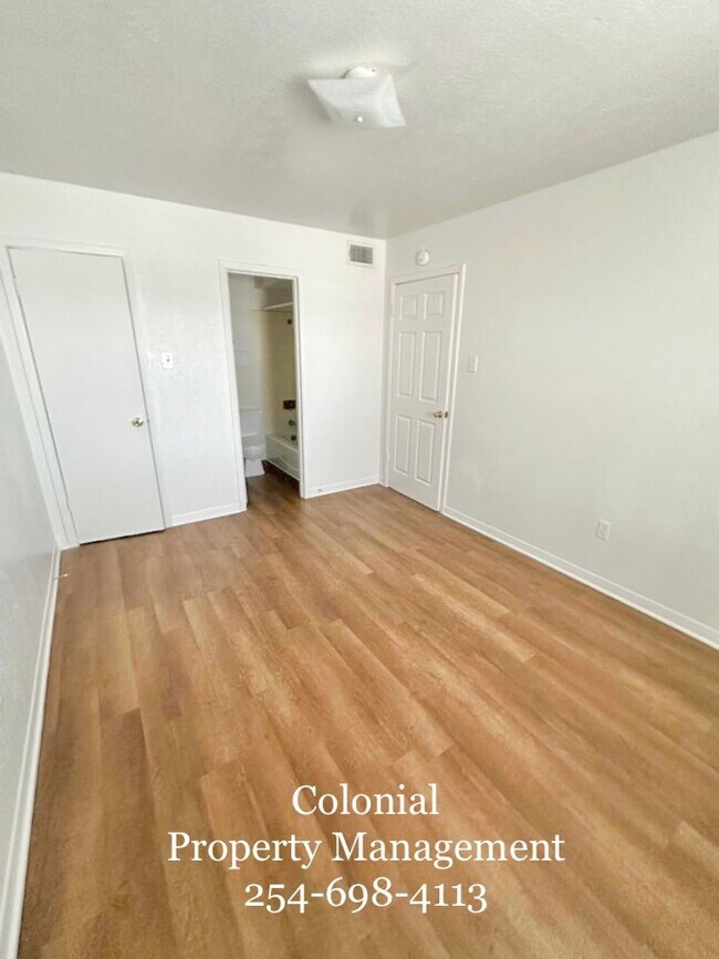 Building Photo - AVAILABLE NOW; APPLY AT OUR WEBSITE TODAY!!