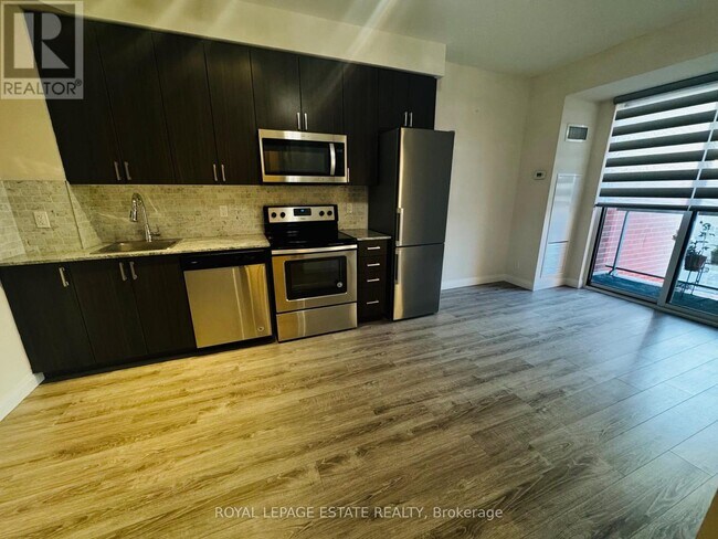 Building Photo - 22 E Haven Dr