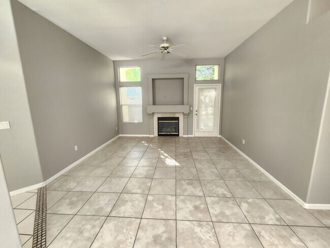 Building Photo - 3-bedroom, 1,329sqft single story home in ...