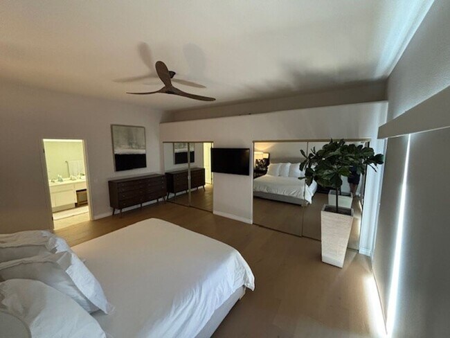 Foto del edificio - 15 Pebble Beach Dr