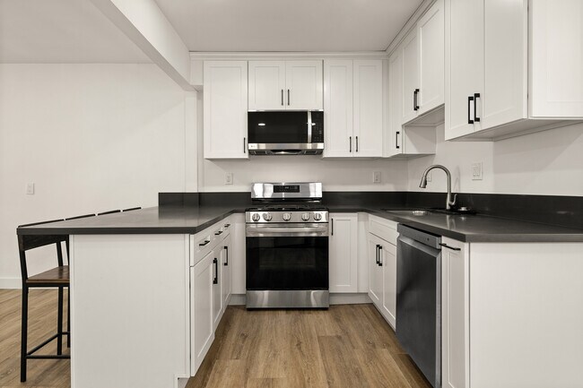 Foto del edificio - 715 Sunset Ave