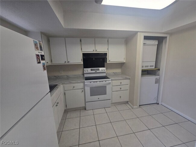 Foto del edificio - 3815 SE 15th Pl