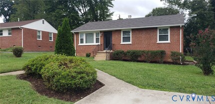 Building Photo - 2318 Leah Rd