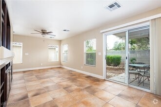 Building Photo - 830 Blushing Rose Pl