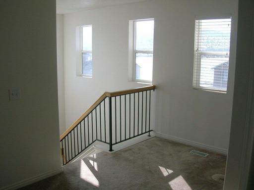 Building Photo - Beautiful Large Home