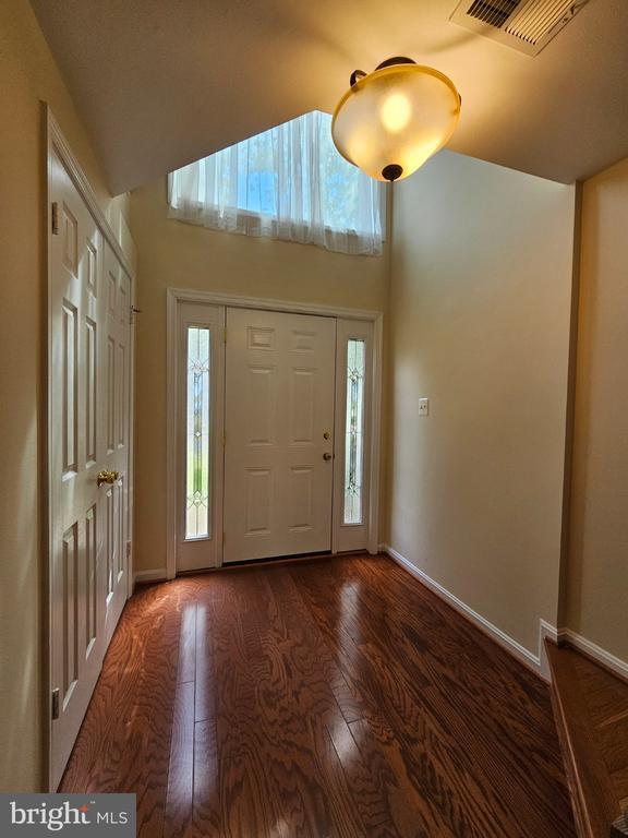 Foto del edificio - 13918 Ludington Pl