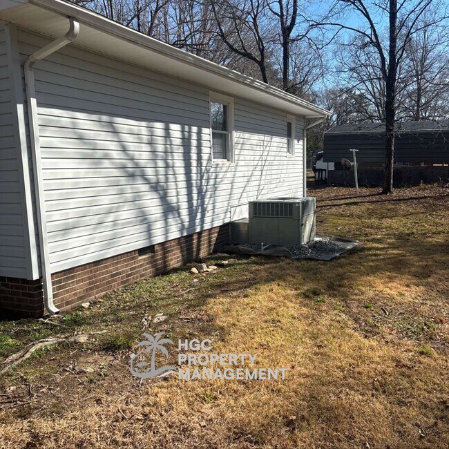 Foto del edificio - 404 Miles St