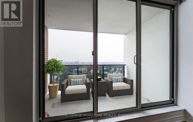 Building Photo - 85 Emmett Ave