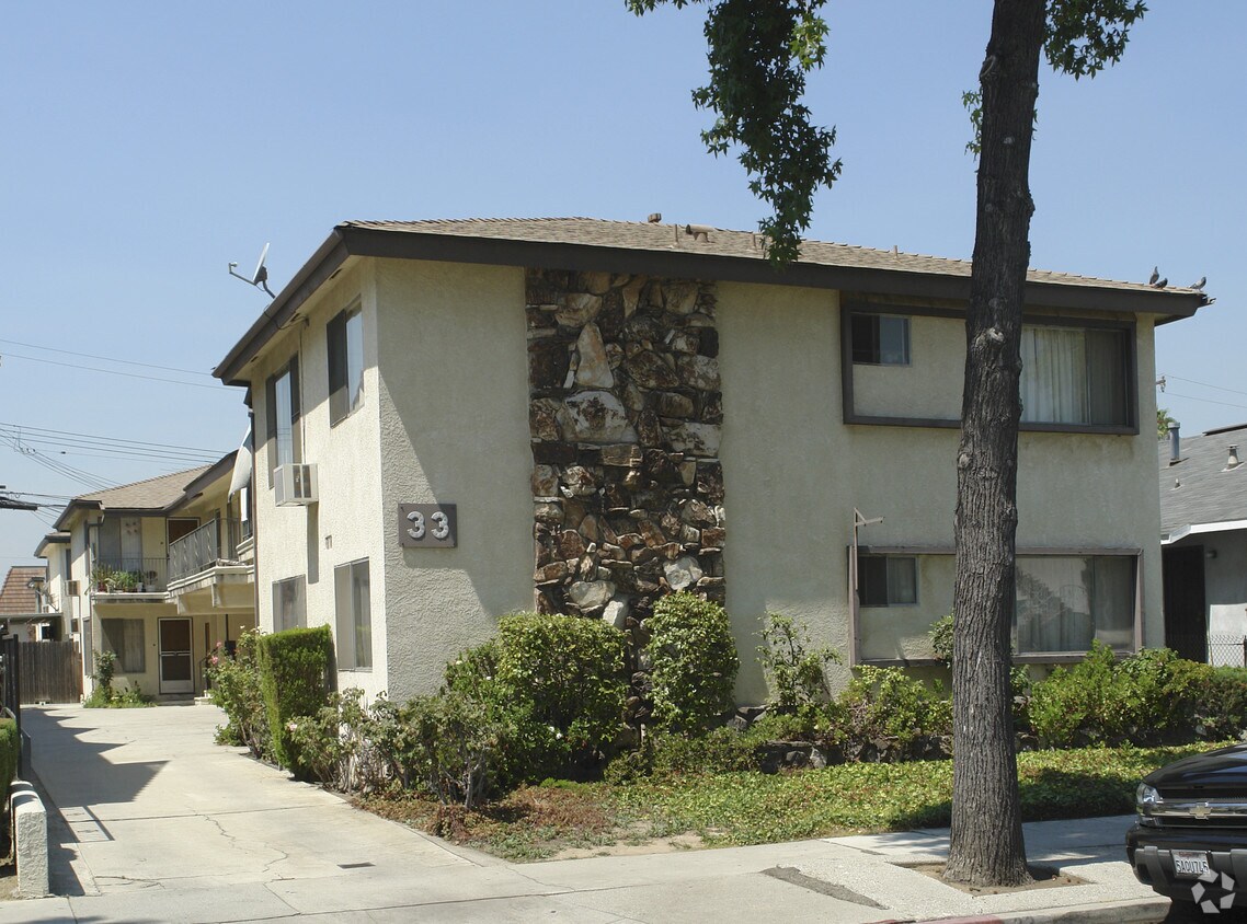 Primary Photo - 33 N 1st St