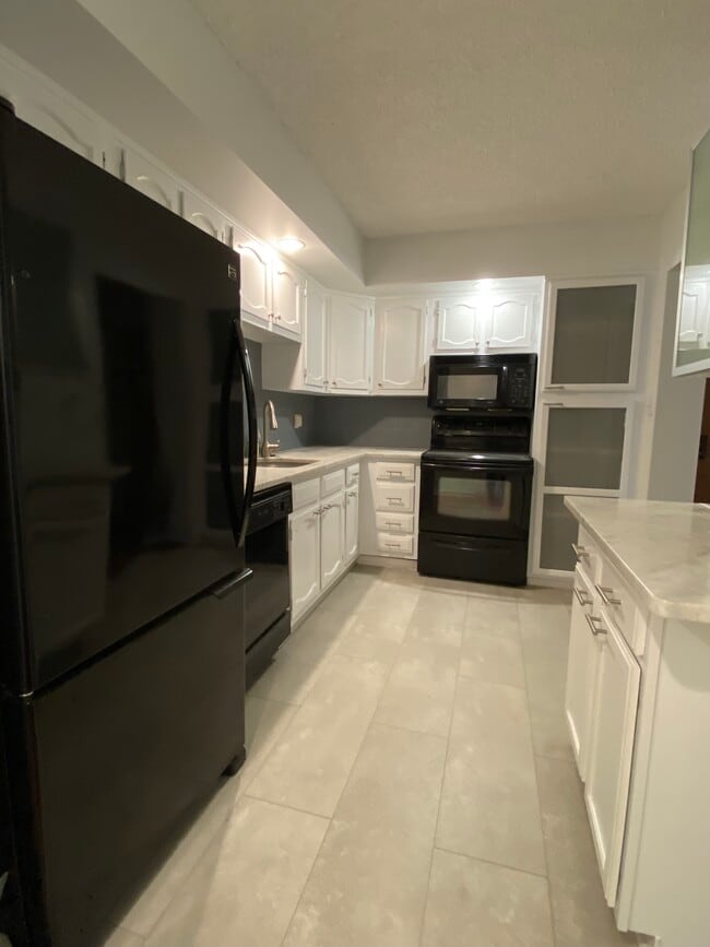 19 Rock Hill Rd Unit 5C, Bala Cynwyd, PA 19004 Condo for Rent in Bala