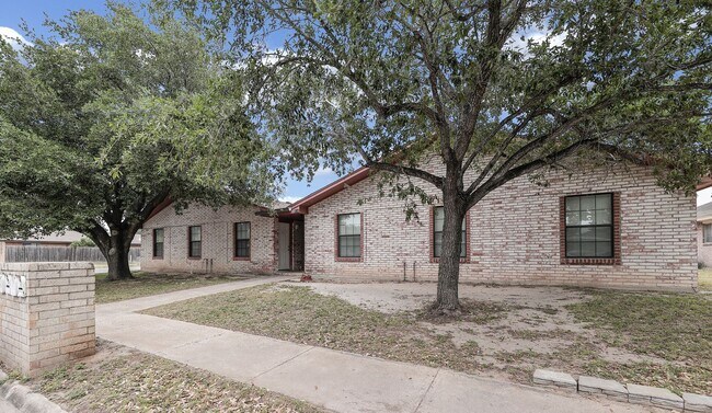 Foto del edificio - 31st St Apts