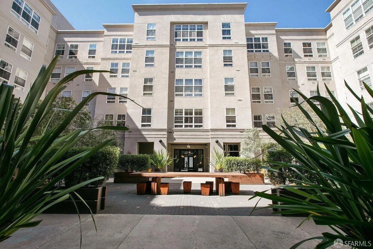 Primary Photo - 821 Folsom St