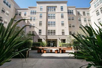 Building Photo - 821 Folsom St