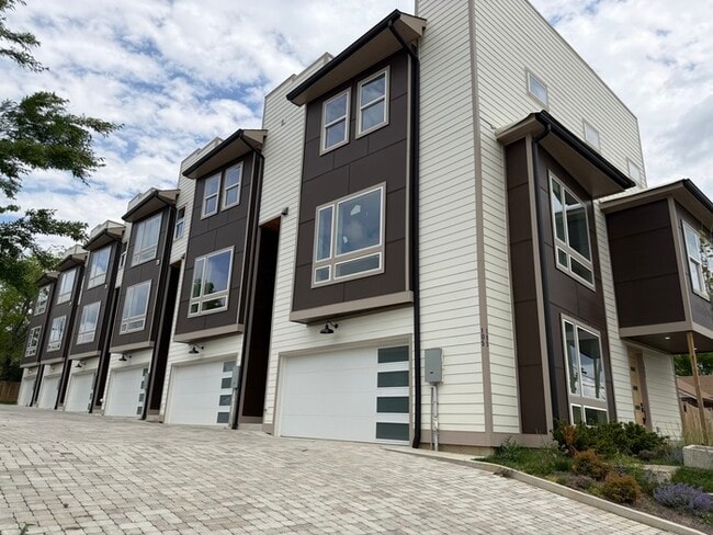 Unit D - Unit D Townhome