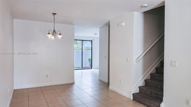 Building Photo - 470 NE 194th Terrace