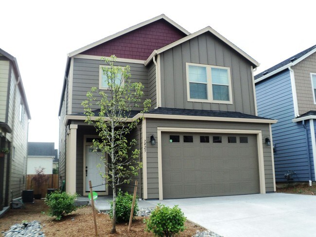 7425 NE 58th Way - Lote 4 - Walnut Village Townhomes