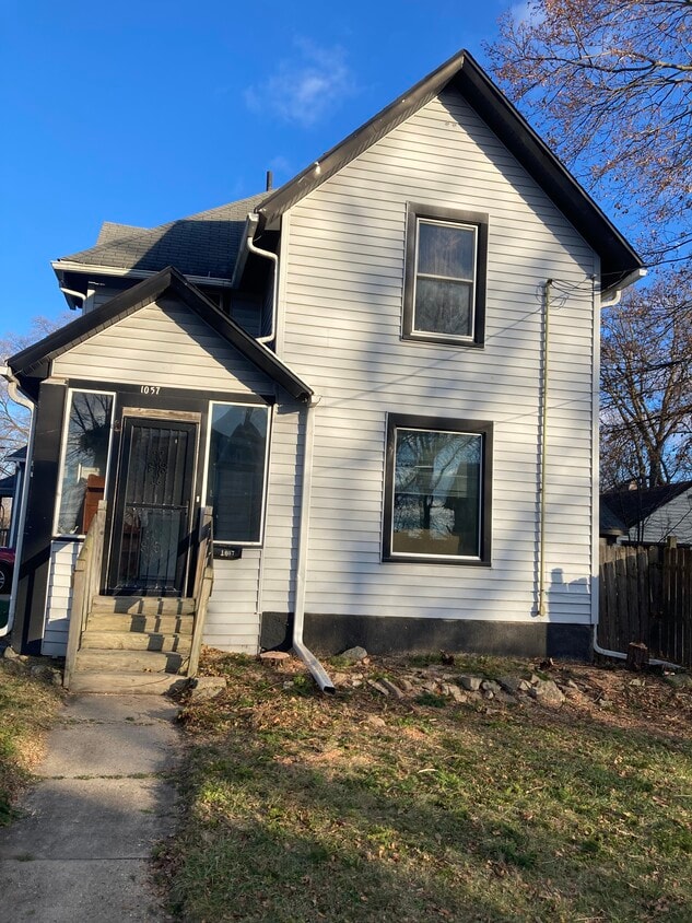 Foto principal - 1057 Vine St