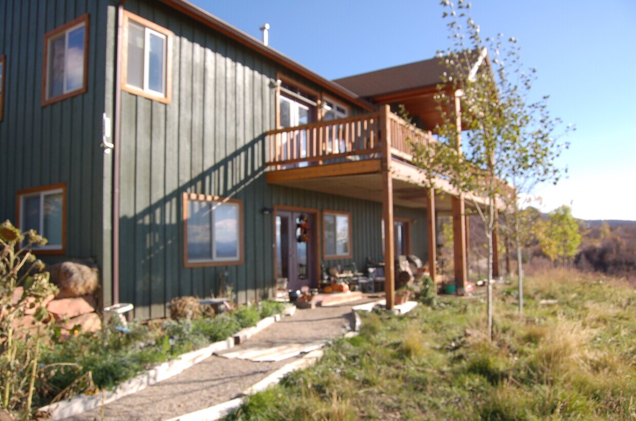 Foto principal - 423 Splendor Valley Rd