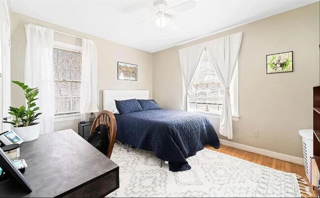 Foto del edificio - 2402 29th St