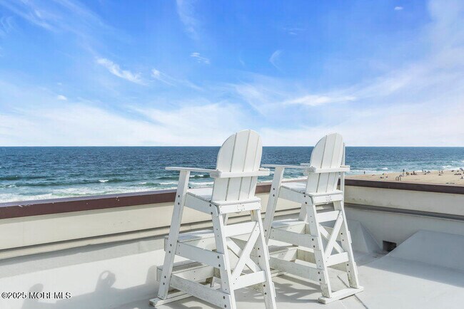 Foto del edificio - 1302 Ocean Ave N