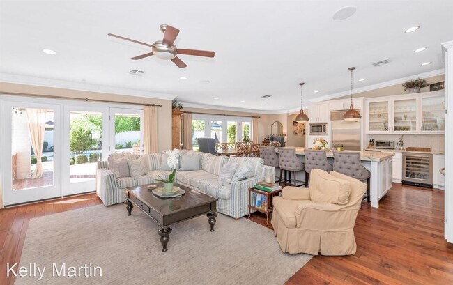 Foto del edificio - 4 br, 3.5 bath House - 6231 E. Calle Camelia