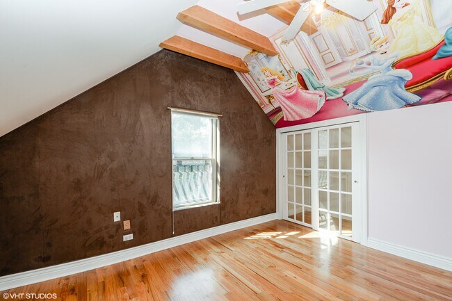 Bedroom - 1642 W Pierce Ave