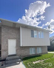 Building Photo - 1675 W 100 N