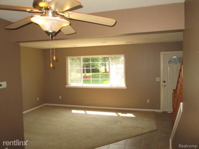 Building Photo - 29736 Amy Ln