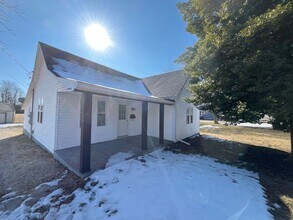 Building Photo - 708 E North St