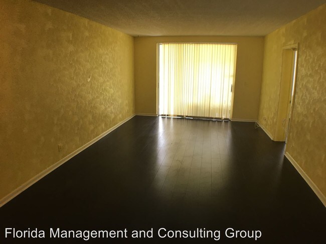 Building Photo - 6005 Del Lago Cir