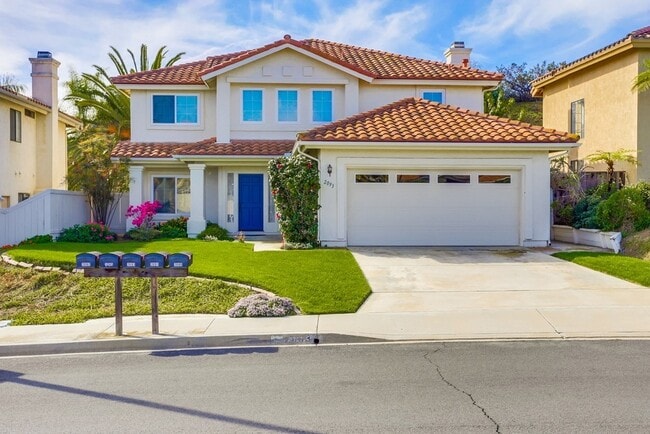 Building Photo - Spacious 4 Bedroom Shadowridge Home Available May 1st