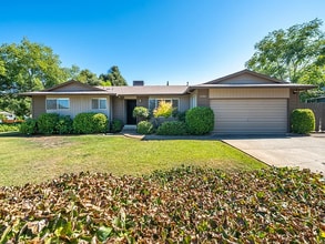 Building Photo - 1201 Echo Rd