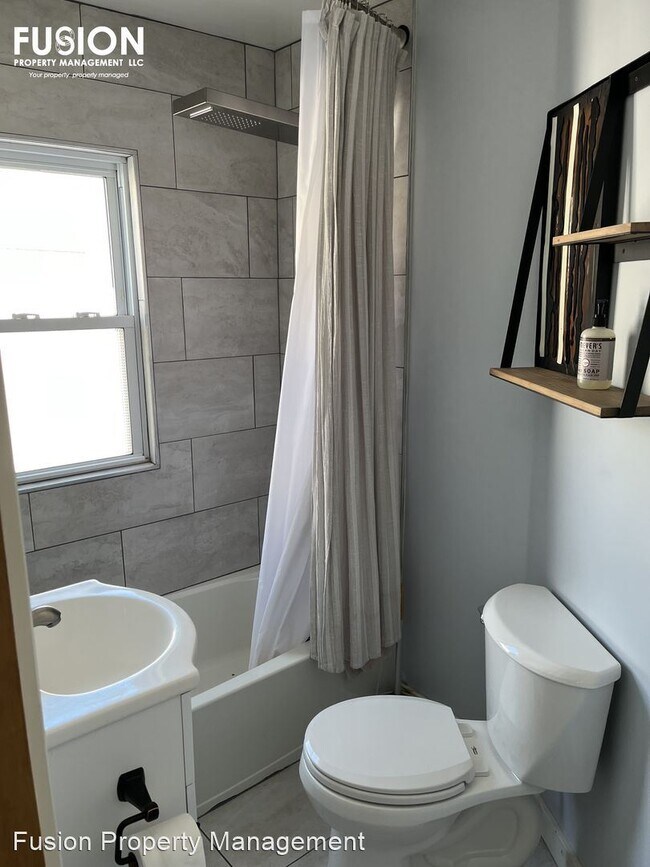 Foto del edificio - 4 br, 2 bath House - 92 Rose St