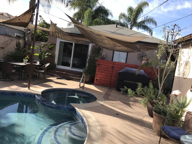 Plenty of Bright Sunlight Lounge area with Shaded Spaces - 3822 Berryman Ave