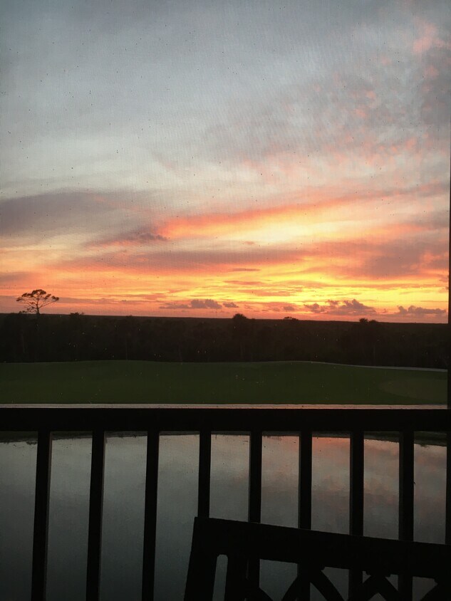 Foto del edificio - 14051 Heritage Landing Blvd